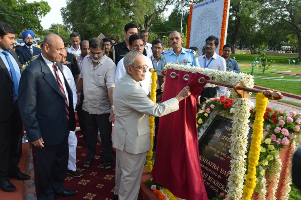 Prez inaugurates ‘Nakshatra Vatika’ garden at Rashtrapati Nilayam
